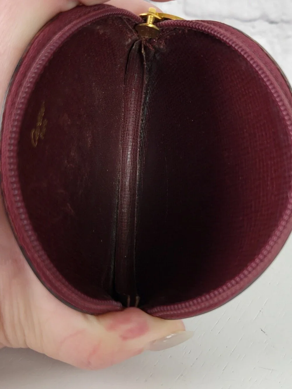 CARTIER Round Zip-Around Leather Coin Purse / Wallet